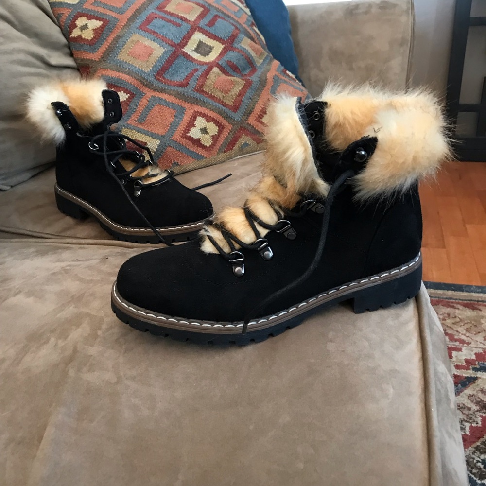Fun never worn work boots
